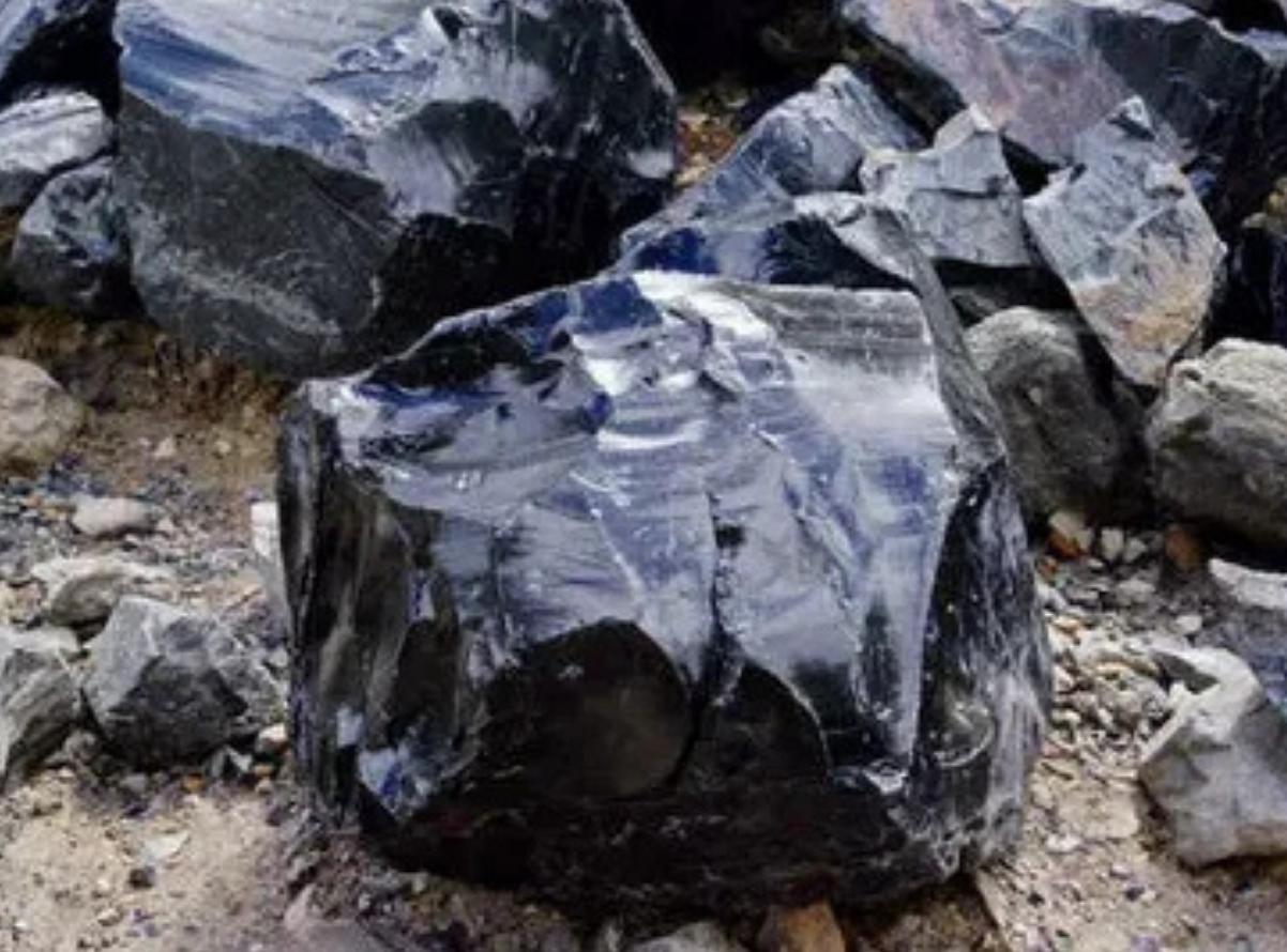 Obsidian Boulders
